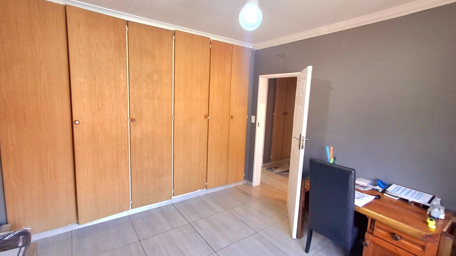 3 Bedroom Property for Sale in Vaalpark Free State